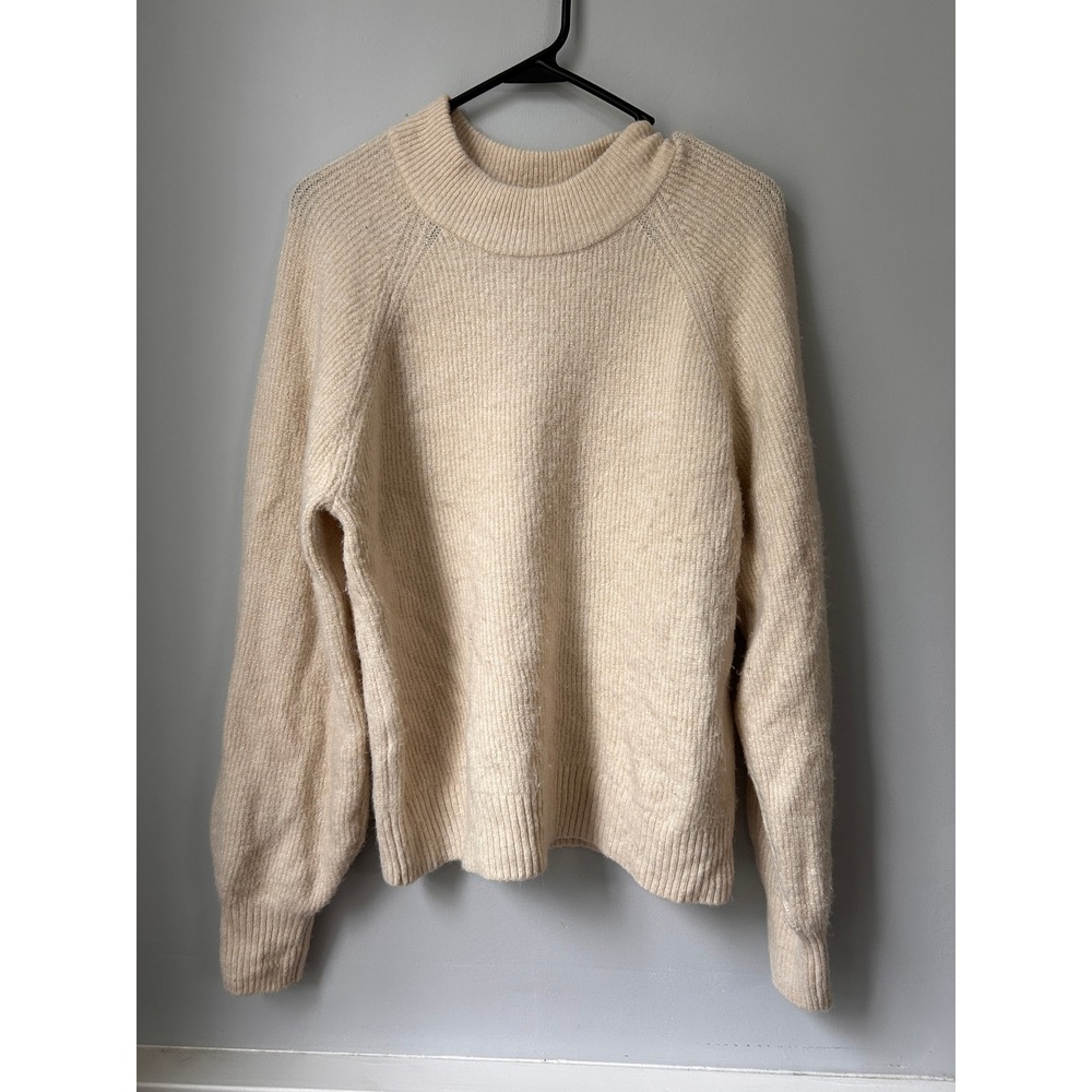 GAP Forever Cozy Ribbed Knit Crew Neck Sweater Birch Cream Small 409161-01